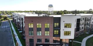 Station 250 Mundelein Gallery 51