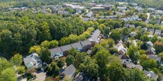 Beautiful Southern Village townhome - Furnished - Mid / Long Term lease options Gallery 45
