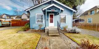Charming Two Bedroom In the Heart of Downtown Kent ! Gallery 1
