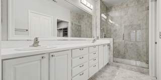 Stunning upgraded Solera At Anthem Home with Spa in back yard! Gallery 20