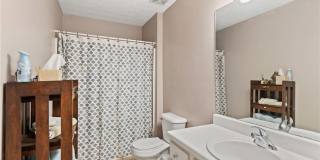 Condo for Rent in Auburn Gallery 1