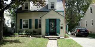 212 North Alexander Avenue Gallery 1
