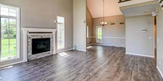 Beautifully updated 4 bedroom home in Southbridge, Waunakee Gallery 10