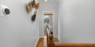 18 Walden Street Gallery 27