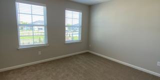 Like New Luxury Townhome! 3 BR, 2.5 BA, 2 Car Garage, Pool, Dog Park, and More! Gallery 19