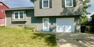 5617 N 69th St – Spacious 4 Bedroom Home for Rent in Omaha 68104 Gallery 1