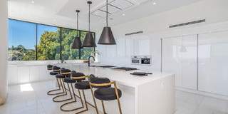 9406 Lloydcrest Drive Gallery 1