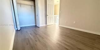 978 NE 42nd Pl Gallery 14