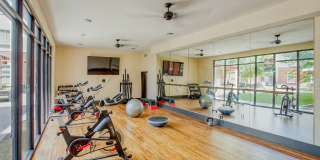 Liv+ Arlington - Student Housing Gallery 17