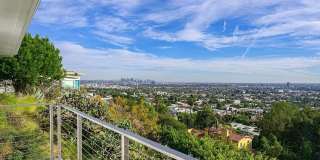 8376 Hollywood Blvd Gallery 35