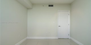 1871 NW S River Dr Gallery 28
