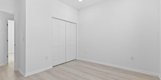 4404 Longwood Lake Square Gallery 59