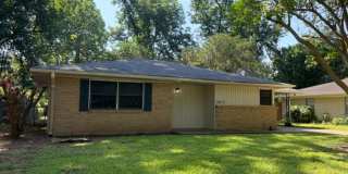 Gorgeous 3 Bedroom Remodeled Home Gorgeous 3 Bedroom Remodeled Home Gallery 1