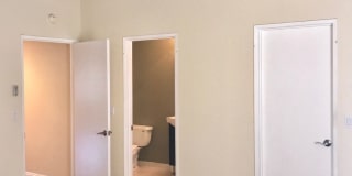 Beautiful and spacious multilevel townhouse in model home condition Gallery 26