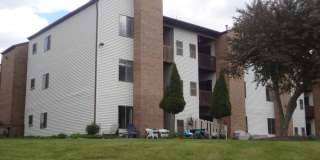 1457 E Pond Drive Gallery 1