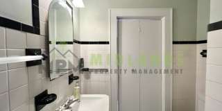 2417 Clark Street Gallery 37