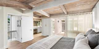 201 Nyes Place Gallery 13