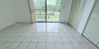 300 NW 42nd Ave Gallery 3