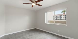 Central Phoenix Gem! Private Patio, Gated, Pool + Underground Parking Gallery 14