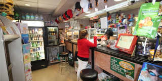 5151 COLLINS AV Gallery 40