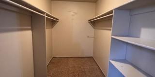 2 bed duplex with 1 1/2 baths, bonus room and a 1 car garage for lease in SW OKC! (no fenced yard) Gallery 11