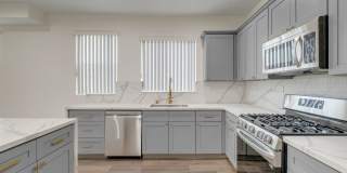 4 Bed / 4 Bath Townhome in Sawtelle Gallery 4