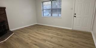 408 SE First Street Gallery 3