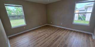 Cozy 3Bed/2Ba Home, Centrally Located w/Access to Shopping, Dining & Tyndall AFB! *SPECIAL: 1/2 OFF 1st Month's Rent!* + *Military Incentive!* Gallery 13