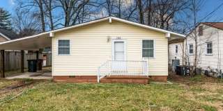 Cozy Bungalow Gallery 1