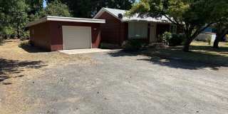 Updated 2-bedroom duplex in Thurston! Updated 2-bedroom duplex in Thurston! Gallery 5