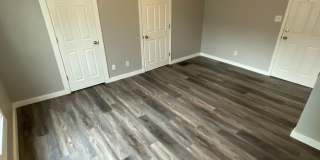 *August 2028* 5 Bedroom house 1 block off Kirkwood FULLY RENOVATED Gallery 18