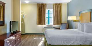 Hartford - Manchester Gallery 17