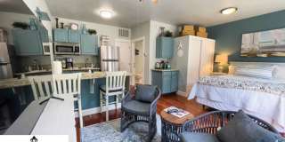 Parkside Suite: Fully Furnished Modern Studio in the Heart of Jacksonville $300 Utility Fee Gallery 3