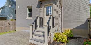 OAKLEY - Stunning executive tudor Gallery 45
