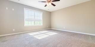 Two Bedroom with Garage on Exit 11! Gallery 10