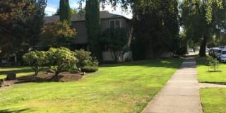 Powell Gardens Gallery 19