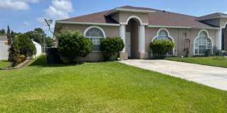 Best Value 4-Bedroom Duplex in Poinciana – Spacious & Move-In Ready! Gallery 1