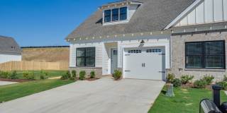 1 Bedroom home with Garage! Gallery 4