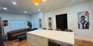 905 SW 13th Ct Gallery 4