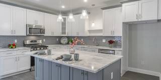 4354 Mitchell St Gallery 1