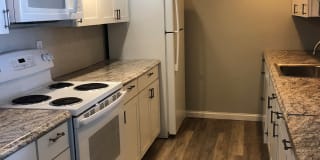 Gaslight Apartments Gallery 17