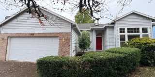 Beautiful Sherwood Home with Fully Fenced Backyard! Gallery 1