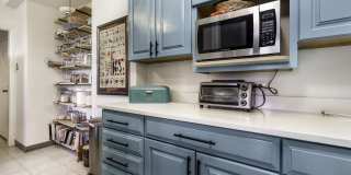 5000 S Cornell Avenue Gallery 13