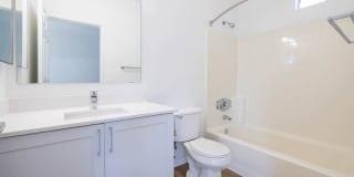 The Oaks Apartments Gallery 20