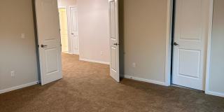 Beautiful Spanaway Home! Apply Today Gallery 24
