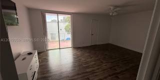 2606 NE 10 ST Gallery 2