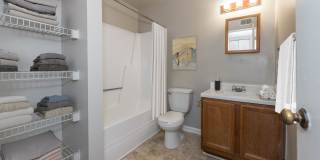 The Amber at Greenbrier Gallery 7