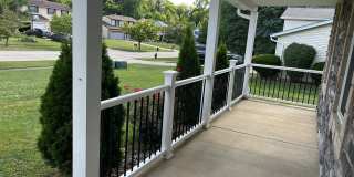 3 Bedroom Stone Facade Colonial with 2 Car Attached Garage  in Strongsville Gallery 48