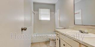 208 W Shadywood Drive Gallery 16