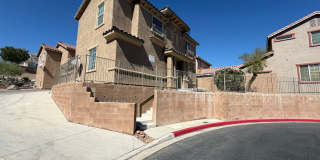 Loan Mountain 2 story Loan Mountain 2 story Gallery 1